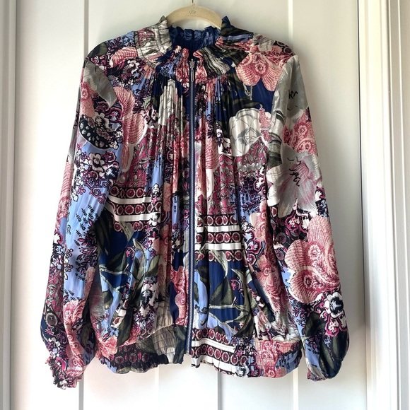 Chico’s Reversible Double Sided Satin Floral Jacket Size 2 - Picture 8 of 8